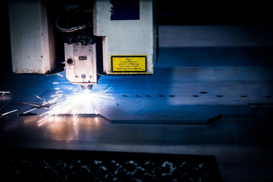 stone cutting factory